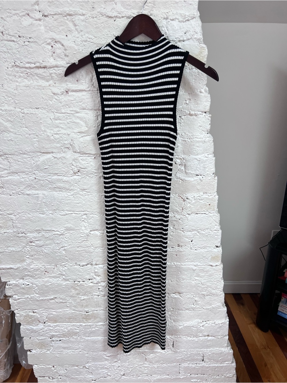 Forever 21 Black and White Striped Mock Neck Ribbed Sweater Dress. Size L